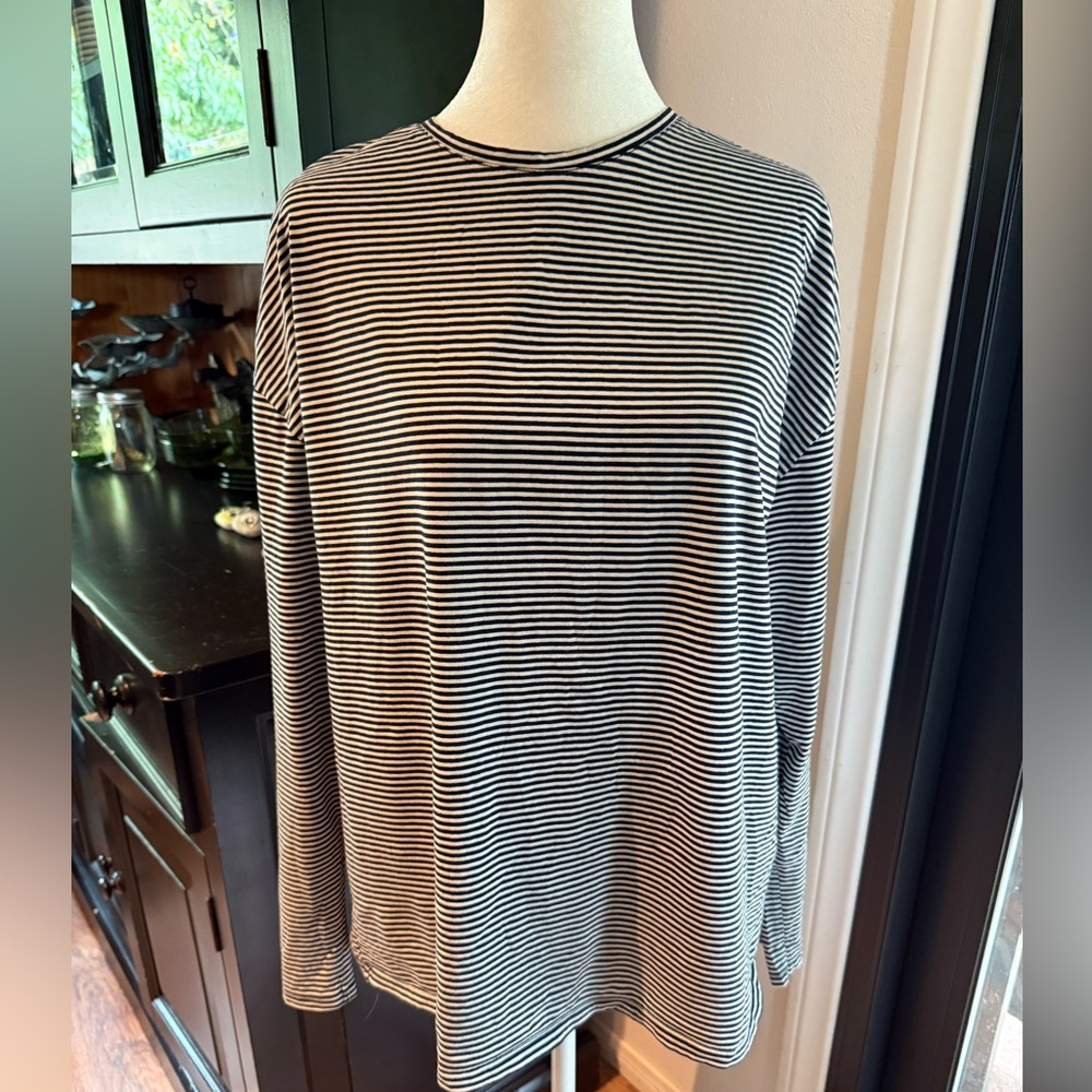 Zara Striped Top in Dark Blue and White